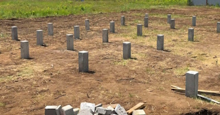 Фундамент на забивных жб сваях под ключ в Тайшете - фундамент из забивных железобетонных свай цена от 3224 руб/м2